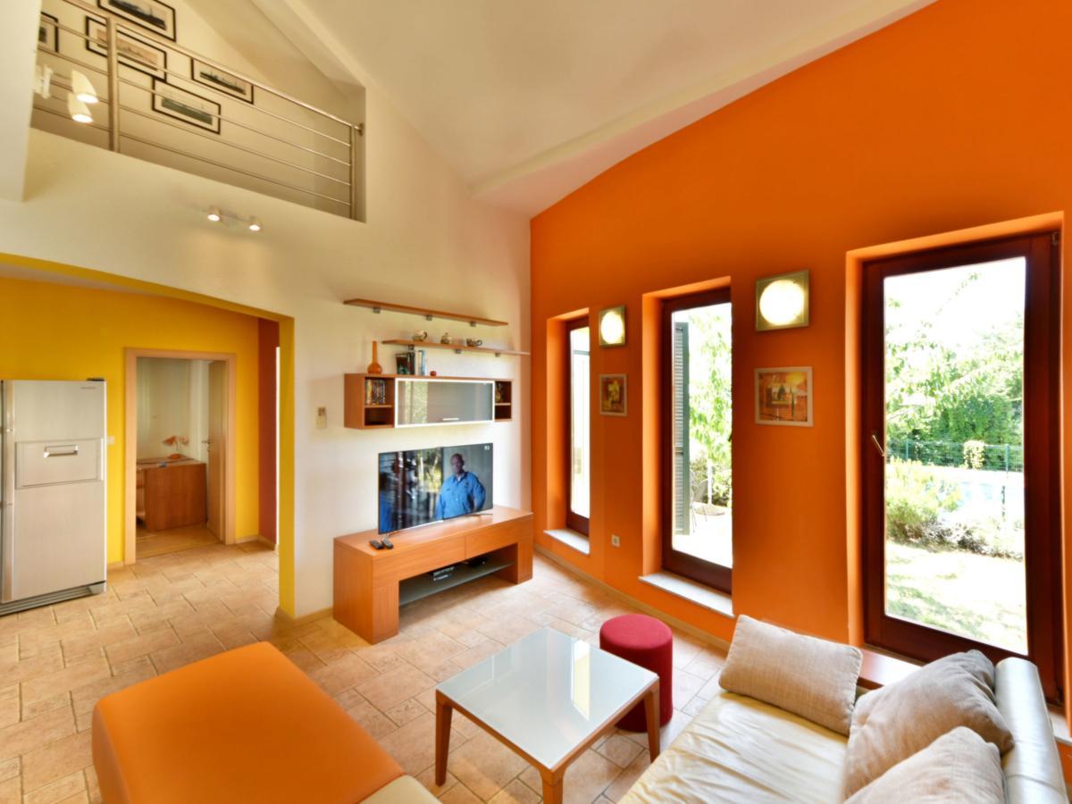 Villa Yellow House By Interhome Diklo Exterior foto