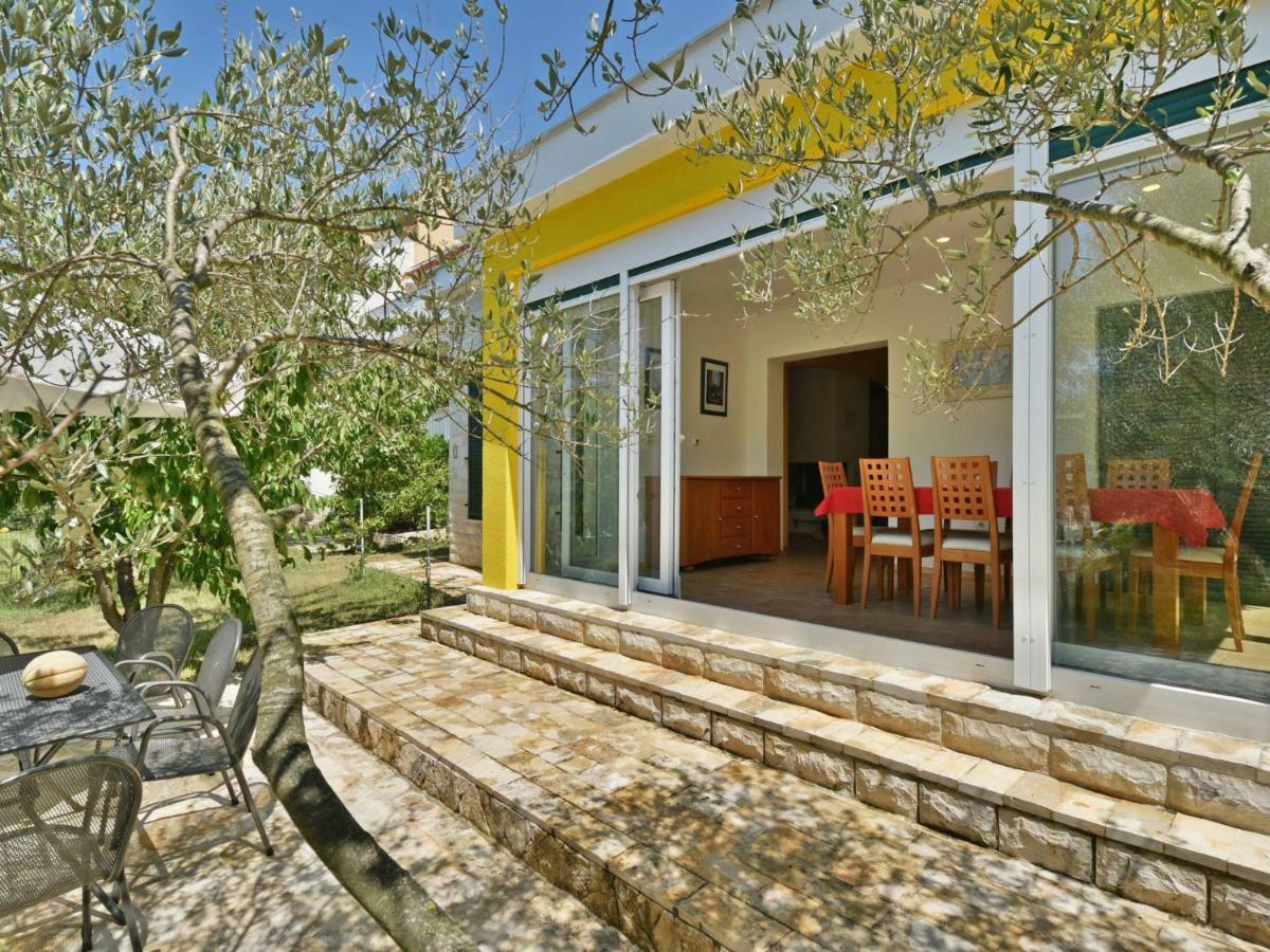 Villa Yellow House By Interhome Diklo Exterior foto